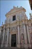 Faade de l'glise Santa Maria Assunta